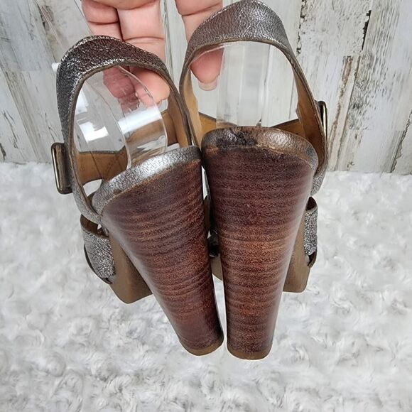 Michael Kors Slingback Metallic Silver Sandals Size 8.5 - Picture 6 of 9